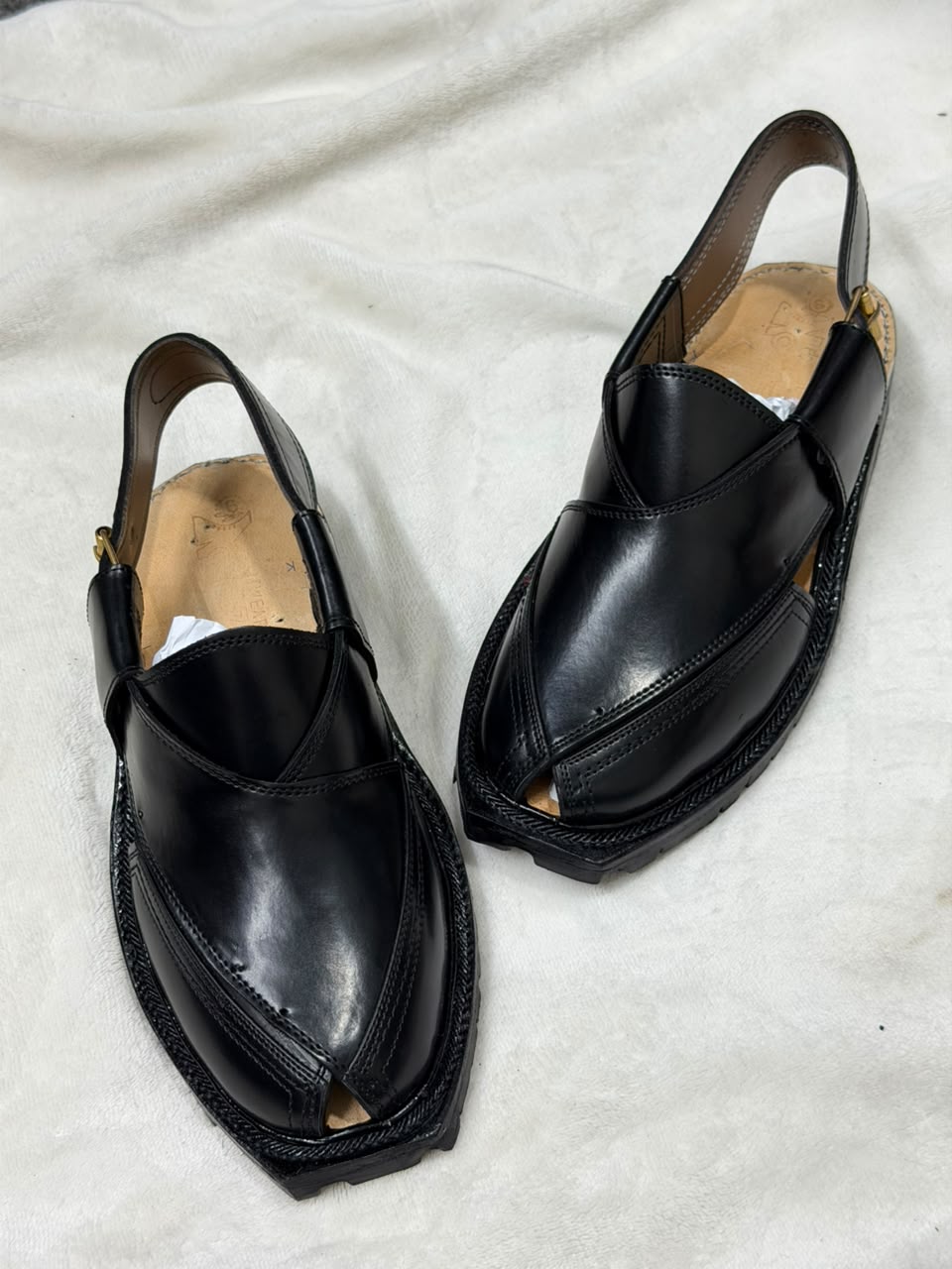 Norozi Medicated Chappal (Black)